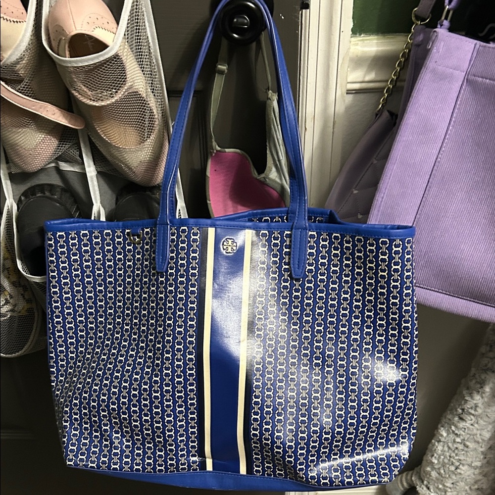 Tory Burch Navy and White Geometric Tote